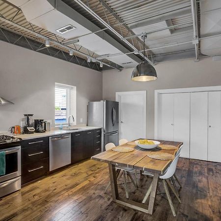 A Friendly Staycation - Downtown Greensboro Close To Major Attractions! Εξωτερικό φωτογραφία