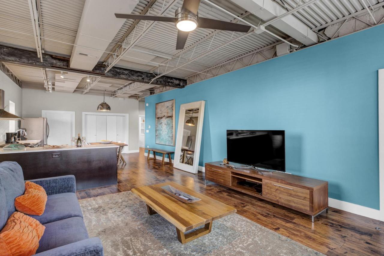 A Friendly Staycation - Downtown Greensboro Close To Major Attractions! Εξωτερικό φωτογραφία